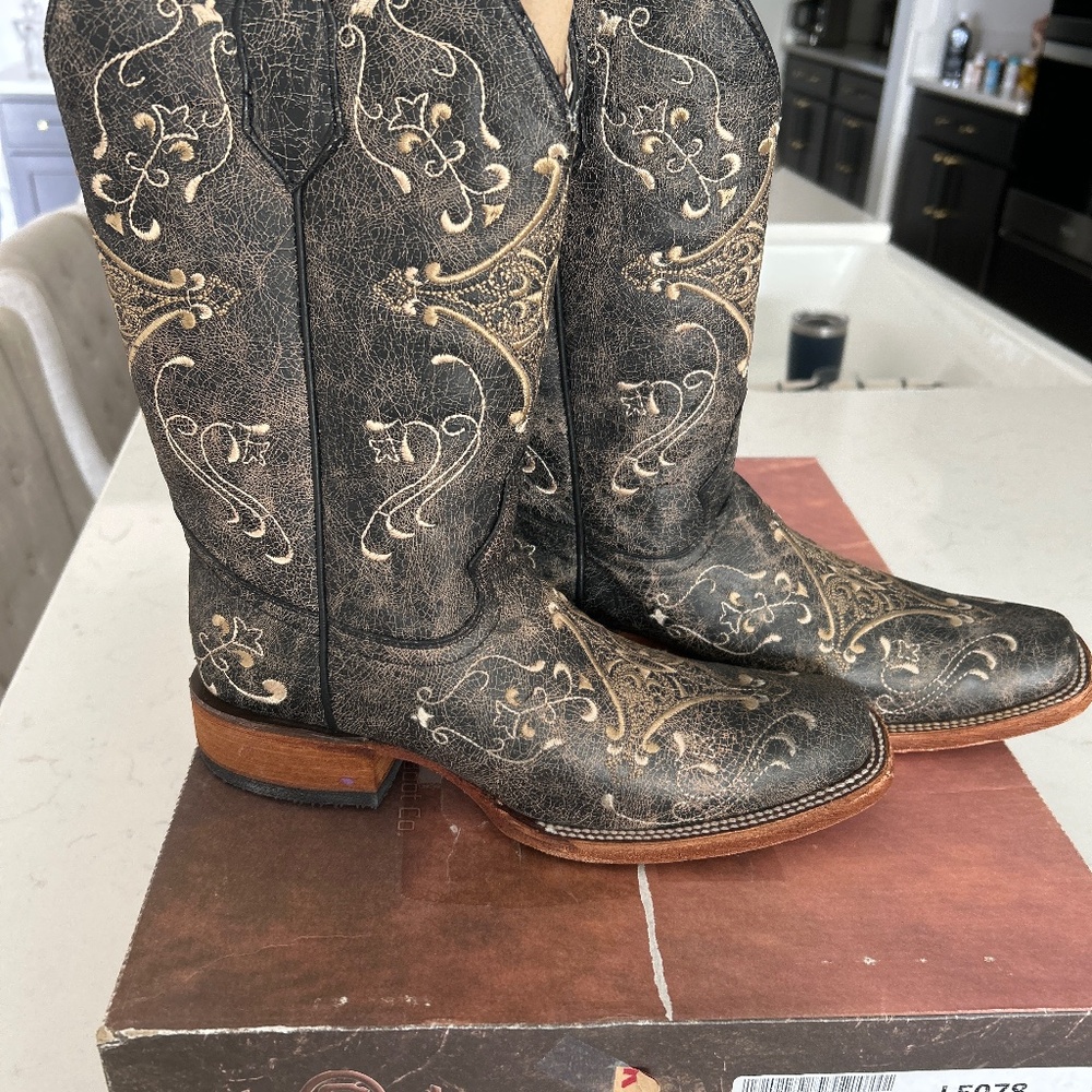 Circle G cowboy boots
